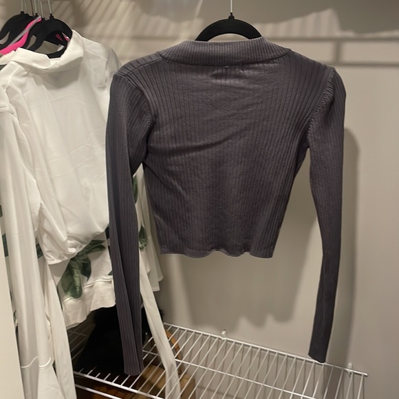 Grey Quarter Zip Crop Top - Picture 3 of 3